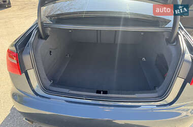 Седан Audi A6 2013 в 
