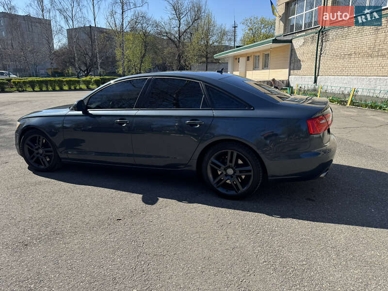 Седан Audi A6 2013 в Першотравенске