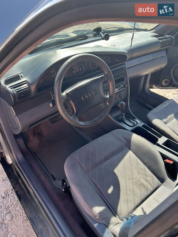 Седан Audi A6 1997 в Кельменцах фото 8 Седан Audi A6 1997 в Кельменцах