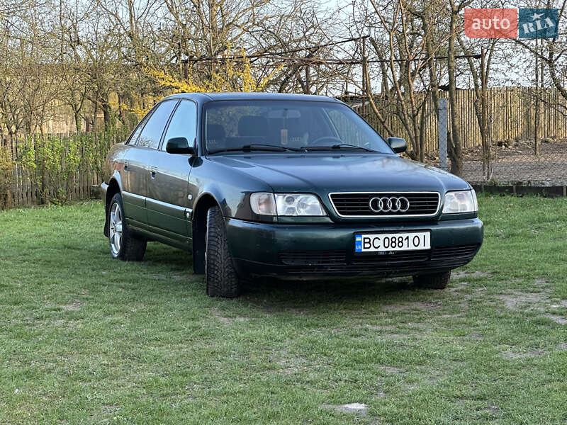 Седан Audi A6 1996 в Рава-Русской