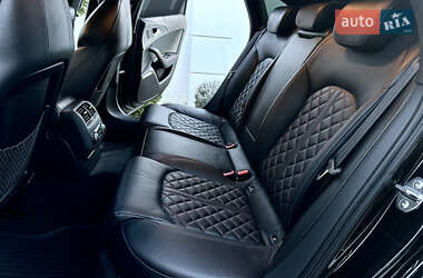 Седан Audi A6 2015 в 