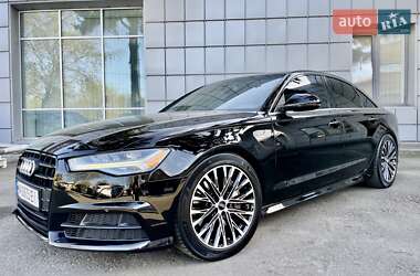 Седан Audi A6 2015 в 