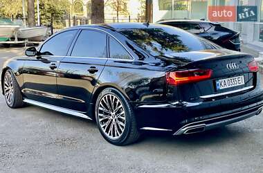 Седан Audi A6 2015 в 