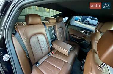Седан Audi A6 2015 в 