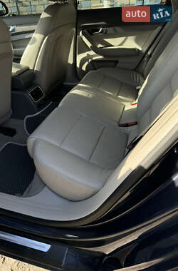 Универсал Audi A6 2010 в 