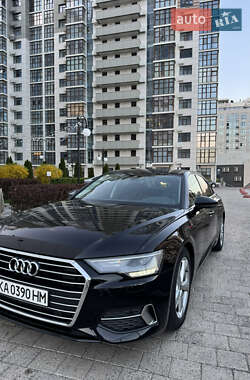 Седан Audi A6 2022 в 