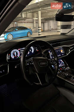 Седан Audi A6 2022 в 