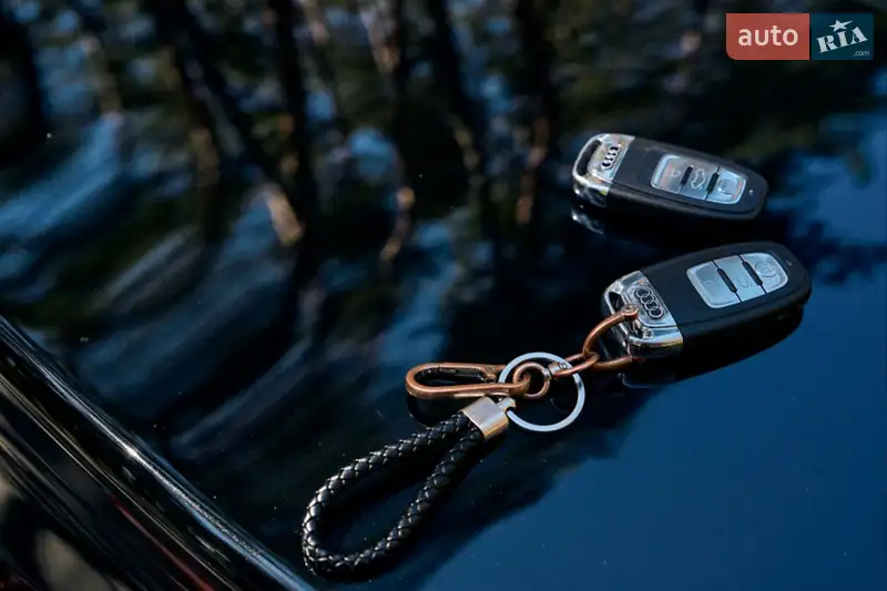 Седан Audi A6 2015 в 