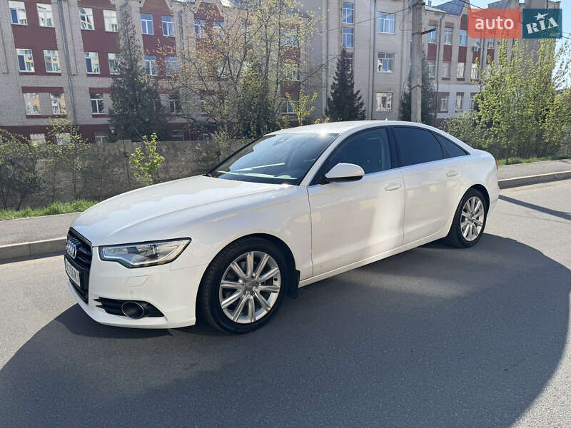 Седан Audi A6 2014 в 