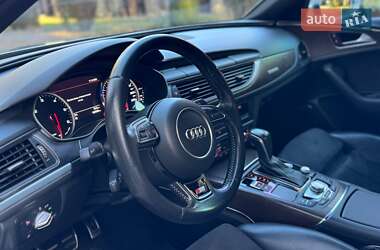 Седан Audi A6 2015 в 