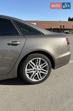 Седан Audi A6 2013 в 