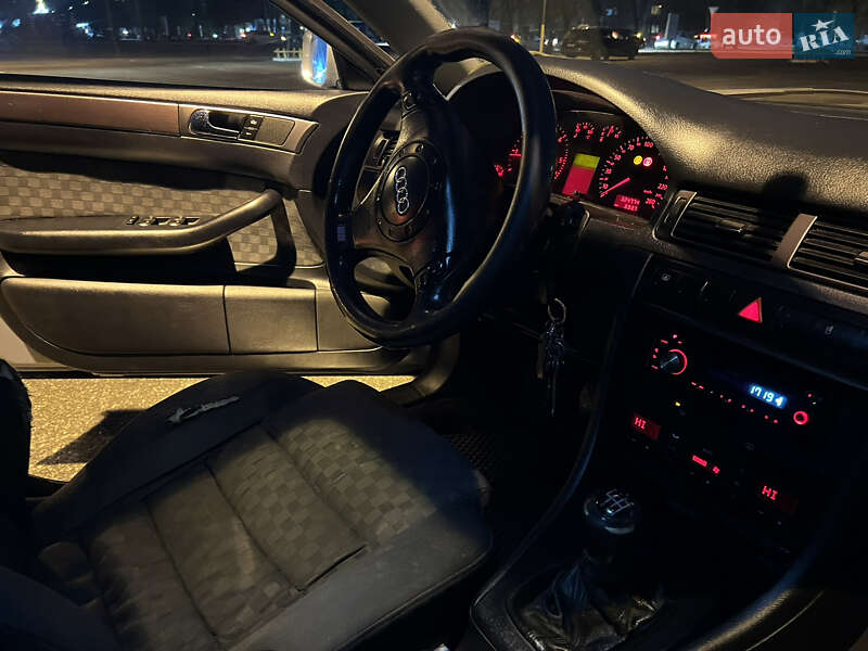 Седан Audi A6 1999 в Броварах