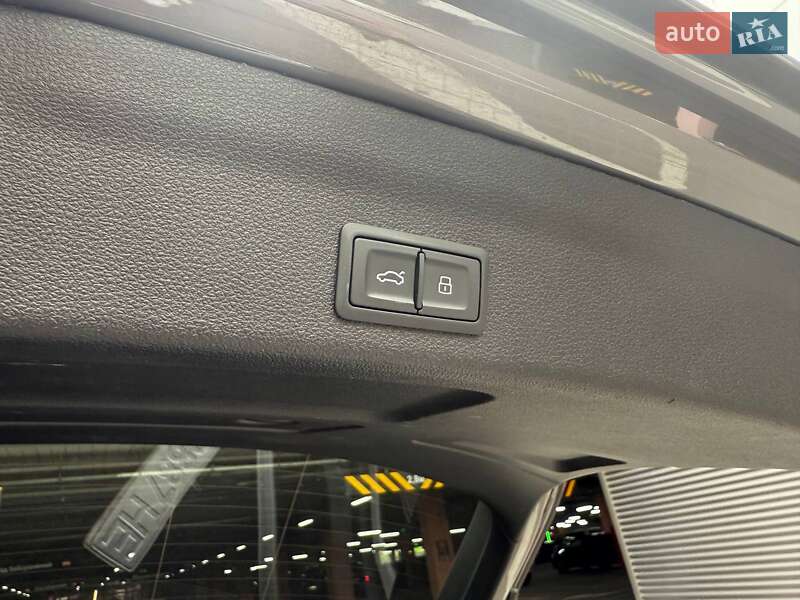 Универсал Audi A6 2018 в Киеве