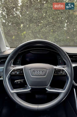 Седан Audi A6 2019 в 