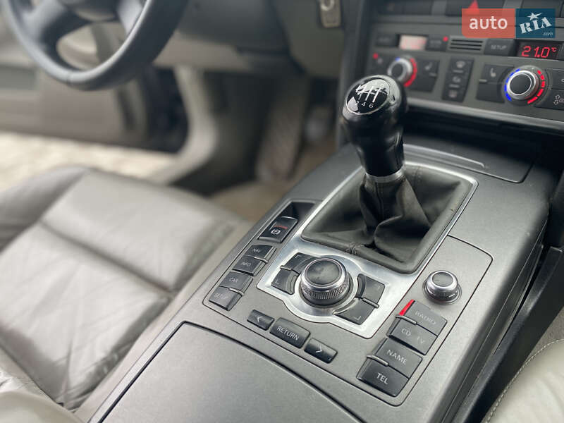 Седан Audi A6 2004 в Борщеве