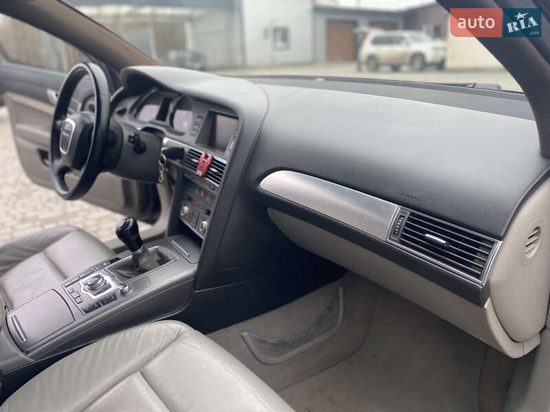 Седан Audi A6 2004 в Борщеве