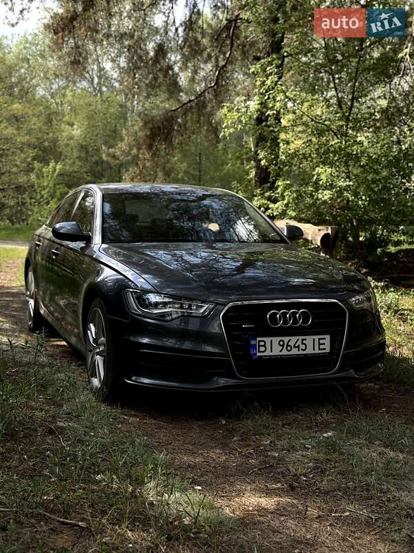 Седан Audi A6 2012 в Полтаве