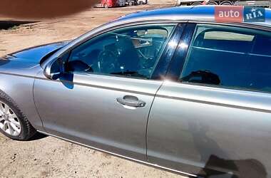 Седан Audi A6 2012 в 