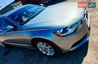 Седан Audi A6 2012 в 