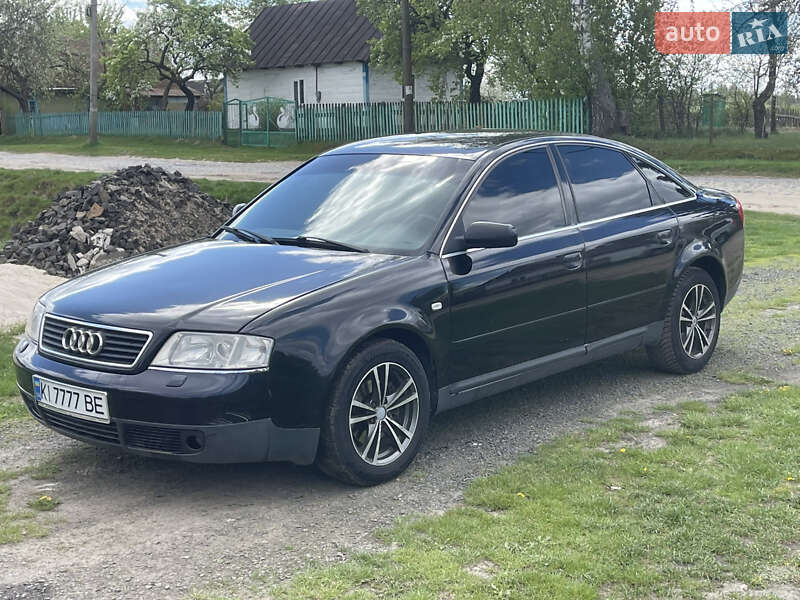 Седан Audi A6 1999 в Вараше