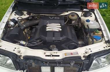 Седан Audi A6 1996 в 