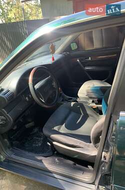Седан Audi A6 1996 в 