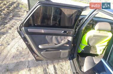 Универсал Audi A6 2001 в 