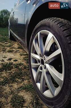 Седан Audi A6 2004 в 
