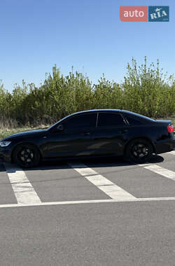 Седан Audi A6 2014 в 