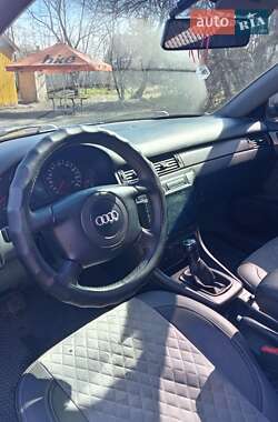 Седан Audi A6 1998 в 