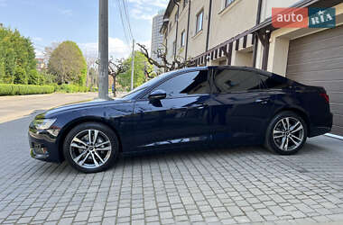 Седан Audi A6 2023 в 