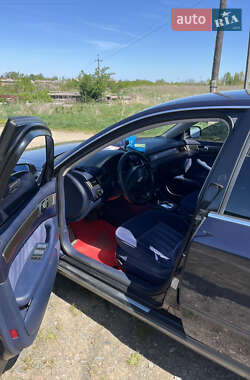 Седан Audi A6 1999 в 