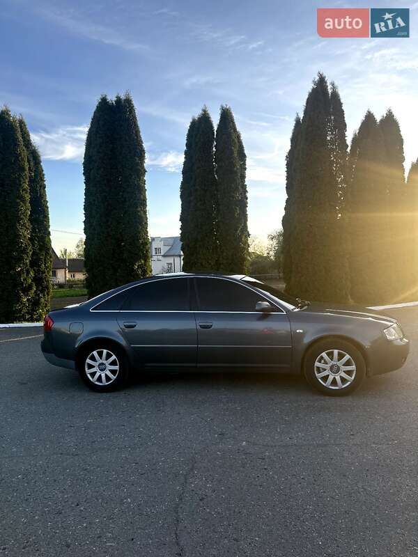 Седан Audi A6 2002 в Дубні