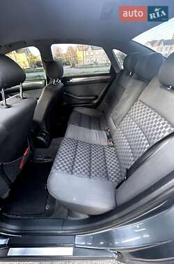 Седан Audi A6 2002 в 
