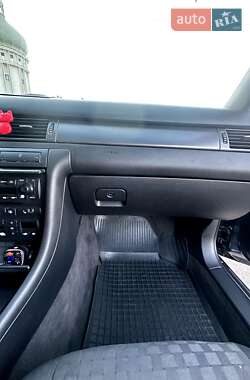 Седан Audi A6 2002 в 