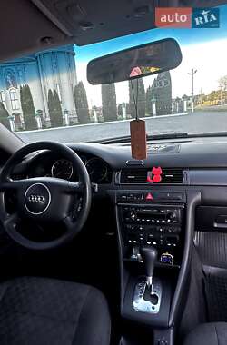 Седан Audi A6 2002 в 