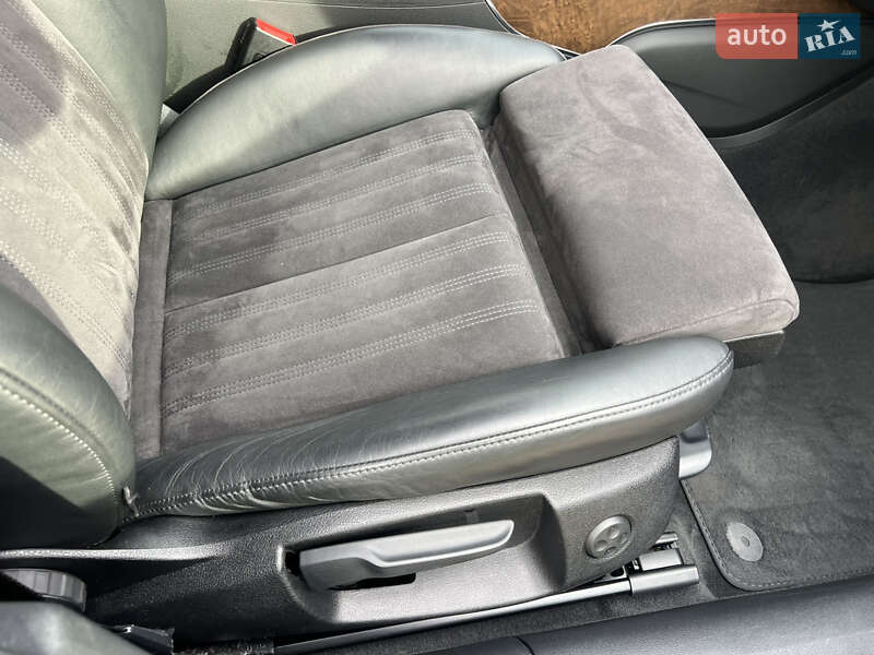Седан Audi A6 2012 в Киеве
