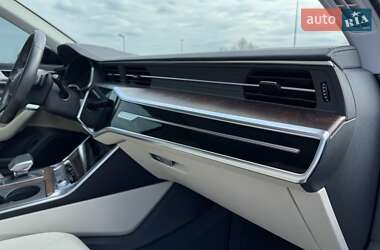 Седан Audi A6 2019 в 