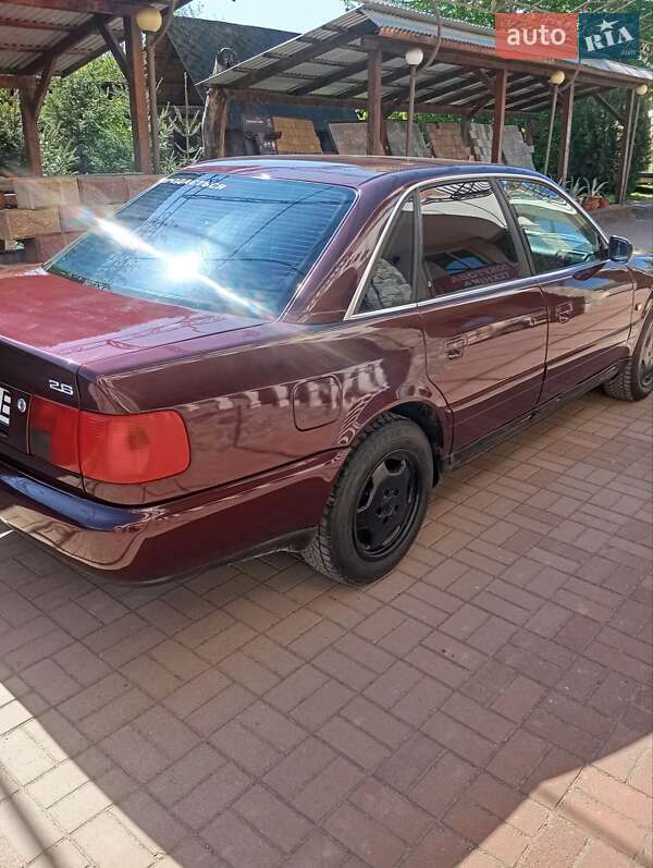 Универсал Audi A6 1995 в Иршаве