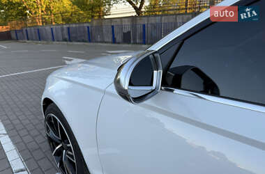 Седан Audi A6 2016 в 
