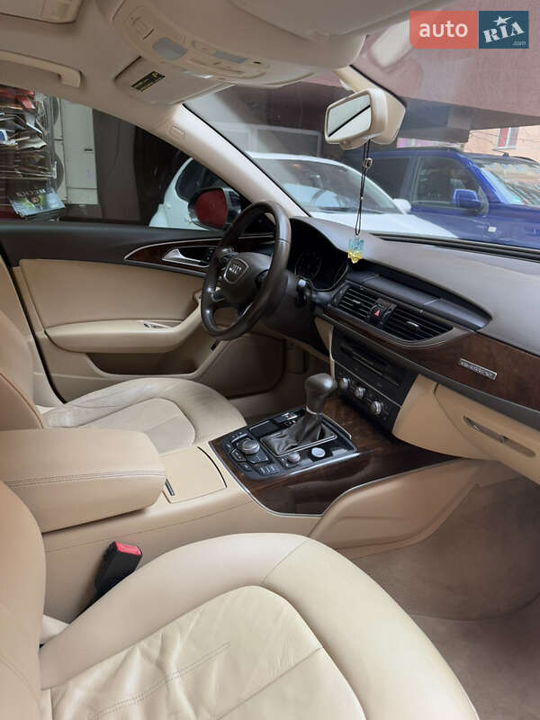 Седан Audi A6 2012 в Измаиле
