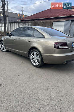 Седан Audi A6 2004 в 