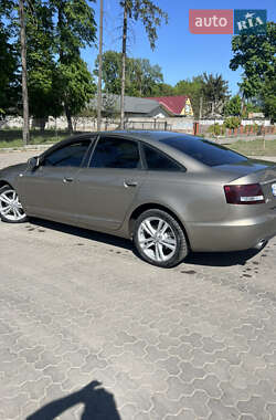 Седан Audi A6 2004 в 