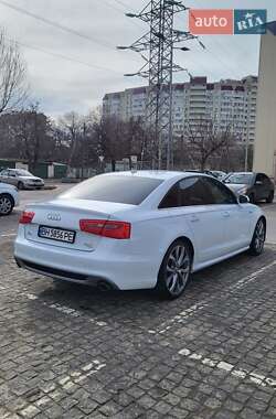 Седан Audi A6 2013 в 