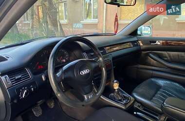 Универсал Audi A6 2000 в 