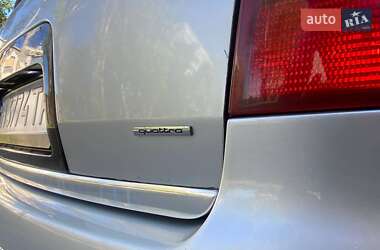 Универсал Audi A6 2000 в 