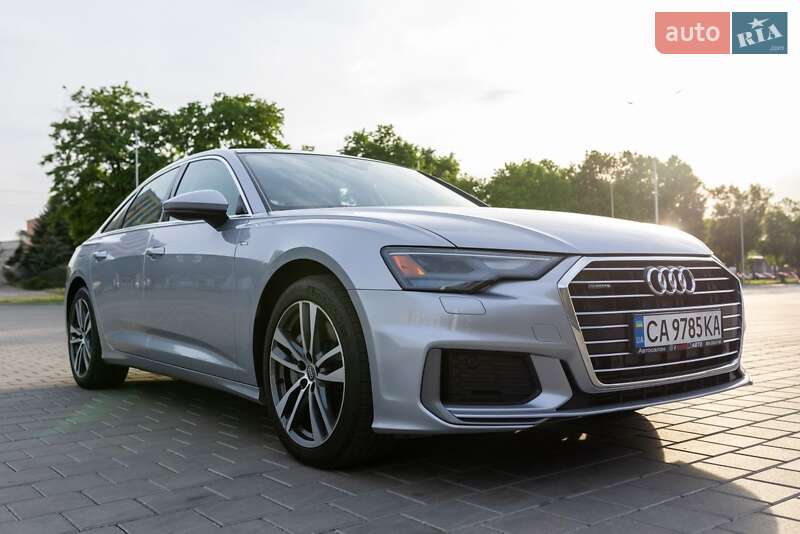 Седан Audi A6 2019 в 