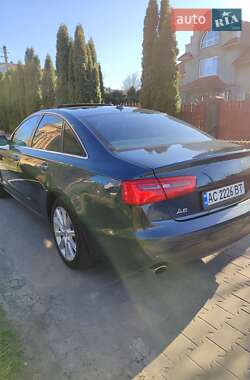 Седан Audi A6 2012 в 