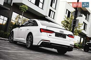 Седан Audi A6 2018 в 