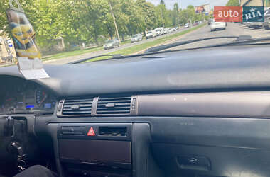 Седан Audi A6 1998 в 